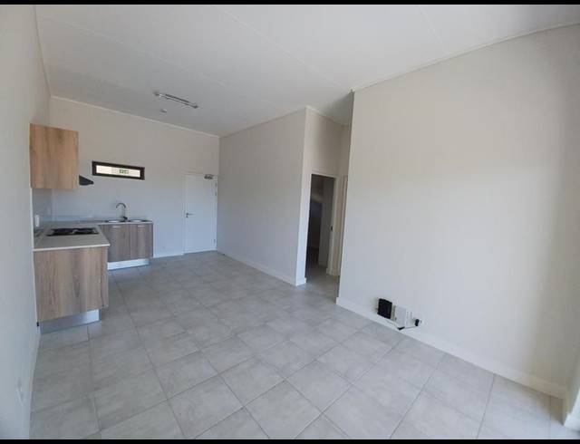 2 BEDROOM PROPERTY TO RENT IN GREENBAY ECO ESTATE